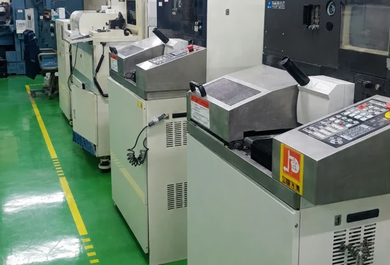 Machining equipment / 가공설비